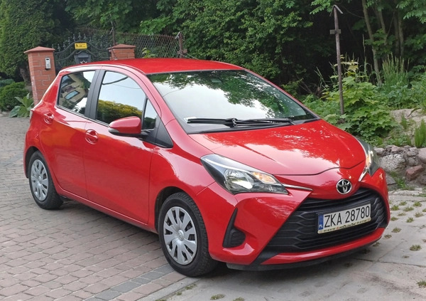 Toyota Yaris cena 31500 przebieg: 179500, rok produkcji 2015 z Gdynia małe 154